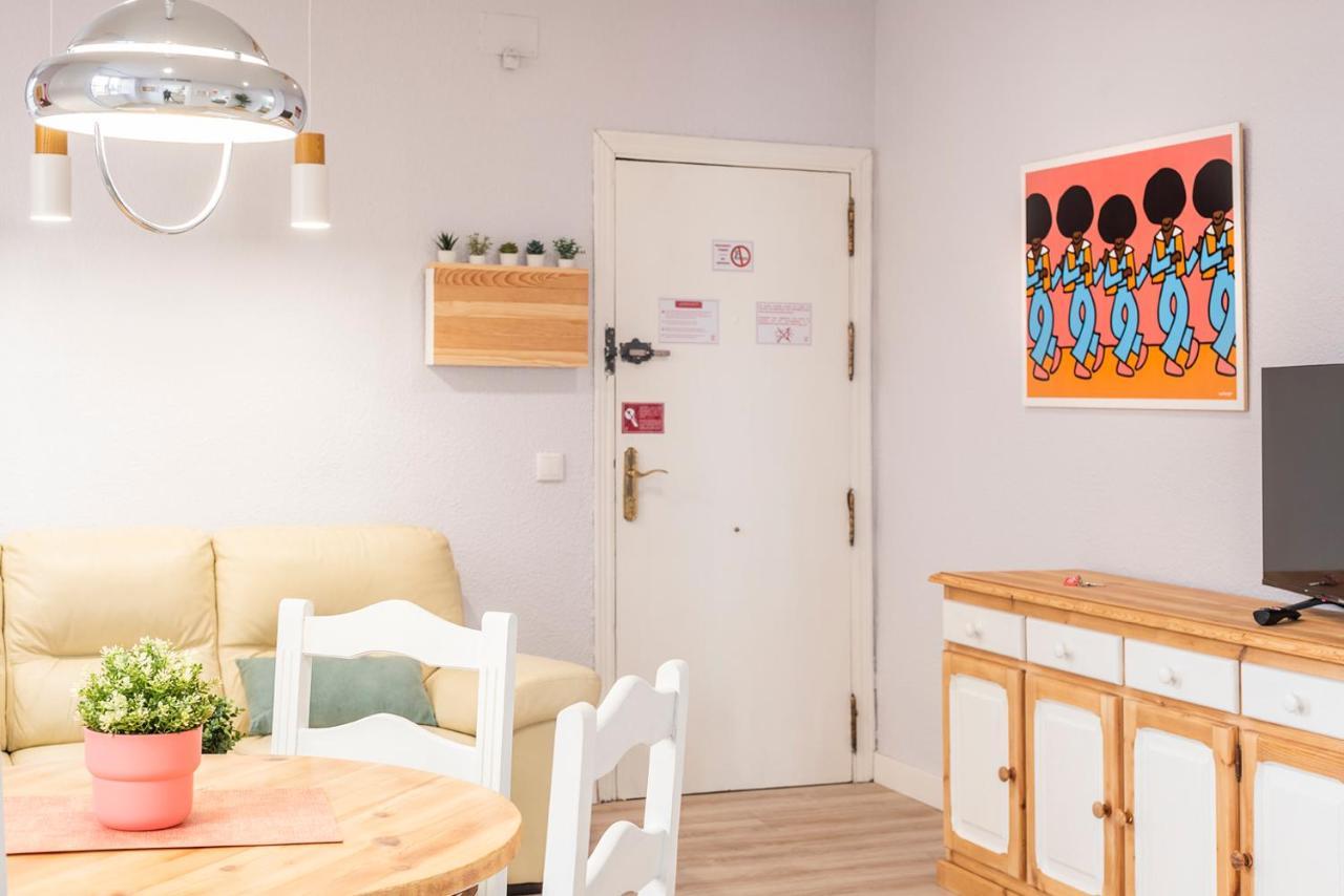 Apartamentos Alfaqueque A Sevilla Bagian luar foto