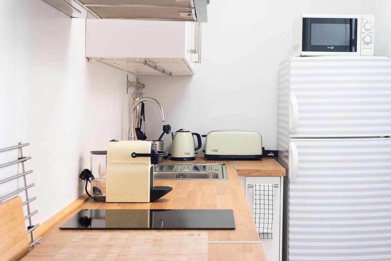 Apartamentos Alfaqueque A Sevilla Bagian luar foto