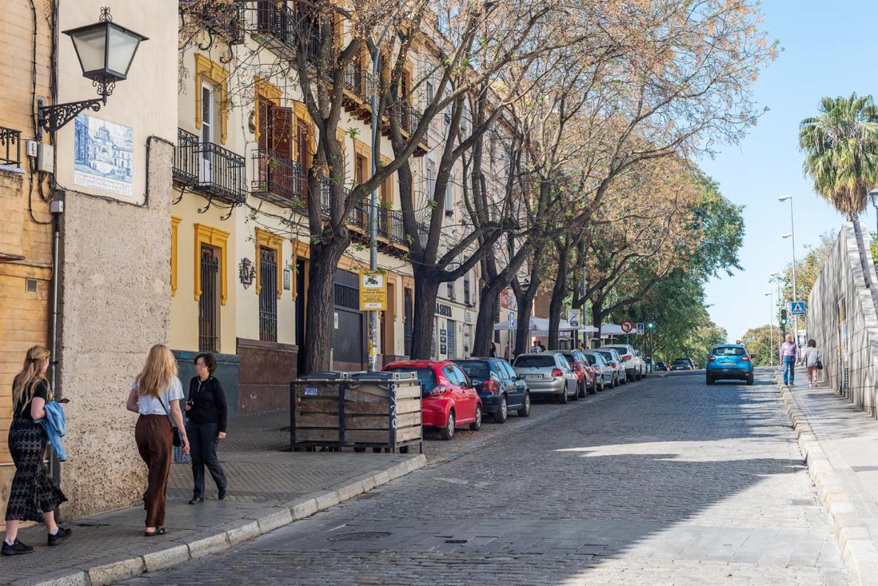 Apartamentos Alfaqueque A Sevilla Bagian luar foto